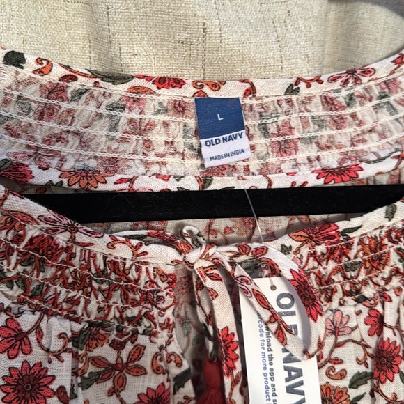 OLD NAVY Women's Floral Top - Red and White - Picture 12 of 14